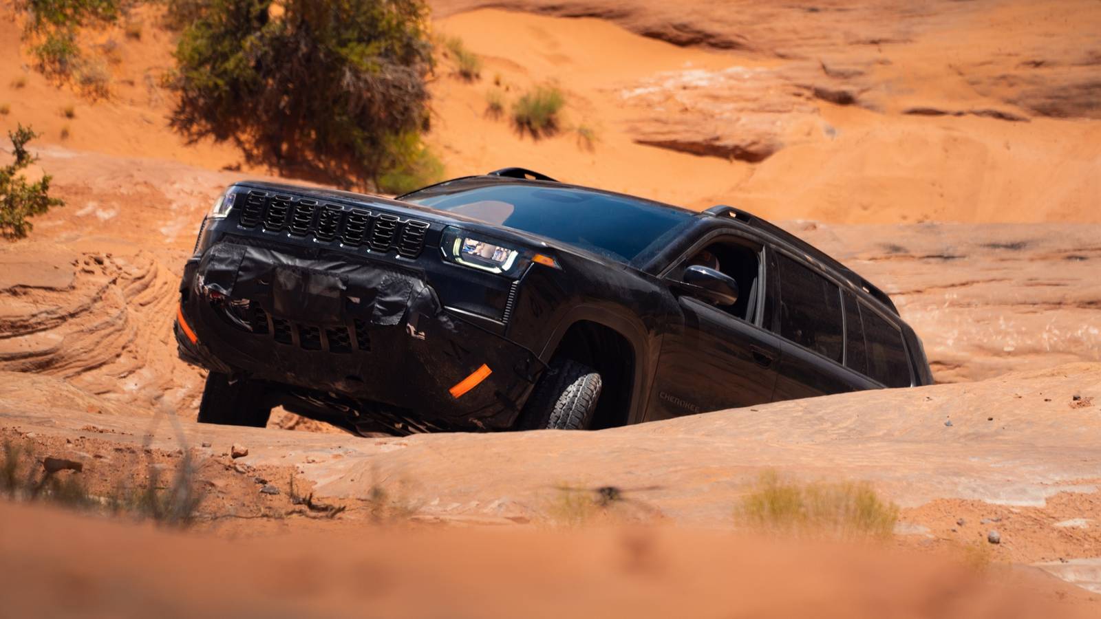 2027 jeep cherokee trailhawk engineering mule