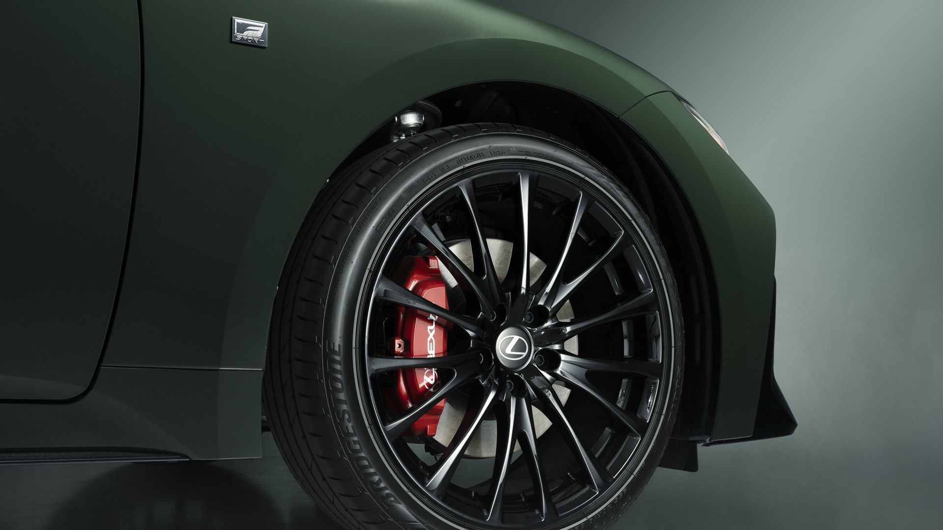 Lexus wyprodukuje tylko 350 egzemplarzy tego wyjątkowego sedana IS na rynek amerykański