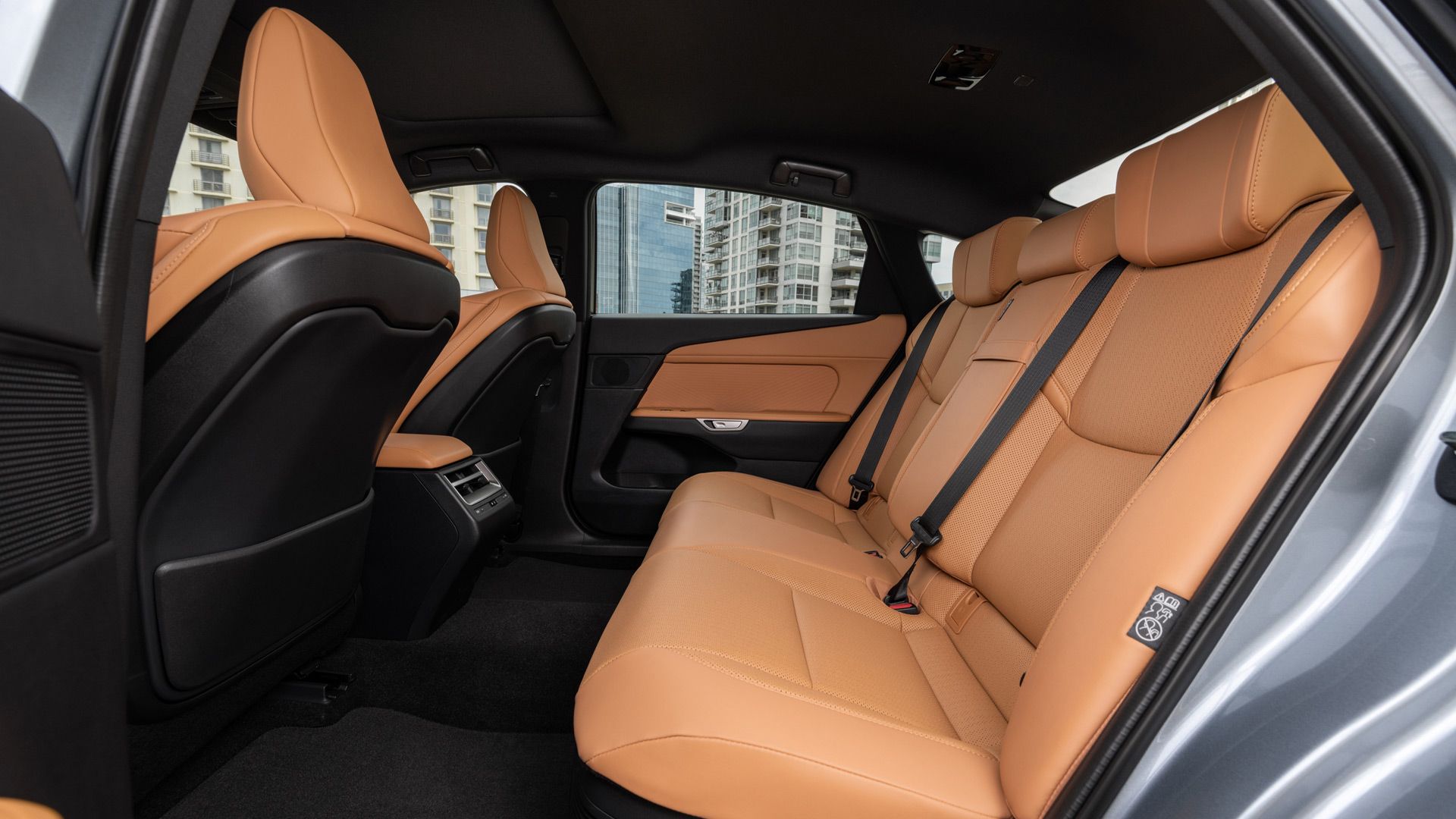 Lexus Needs The ES Sedan To Bounce Back, But Its Only 2027 Update ...