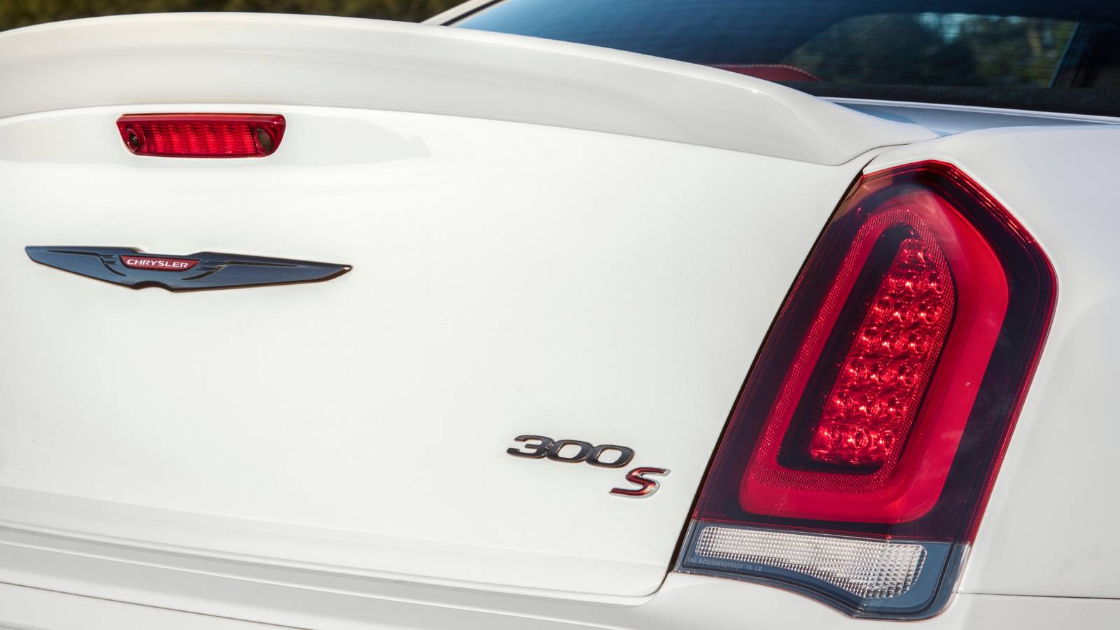 You Can Get A 363-HP V8 Muscle Sedan For The Price Of A New RAV4 Right Now
