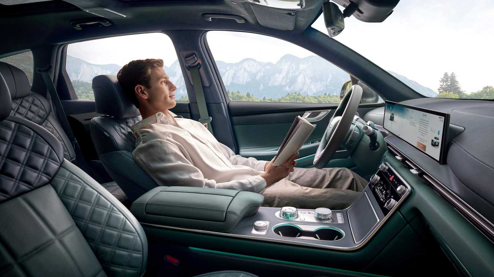 Genesis Officially Confirms GV80 Hybrid Details, And Lexus Should Be ...