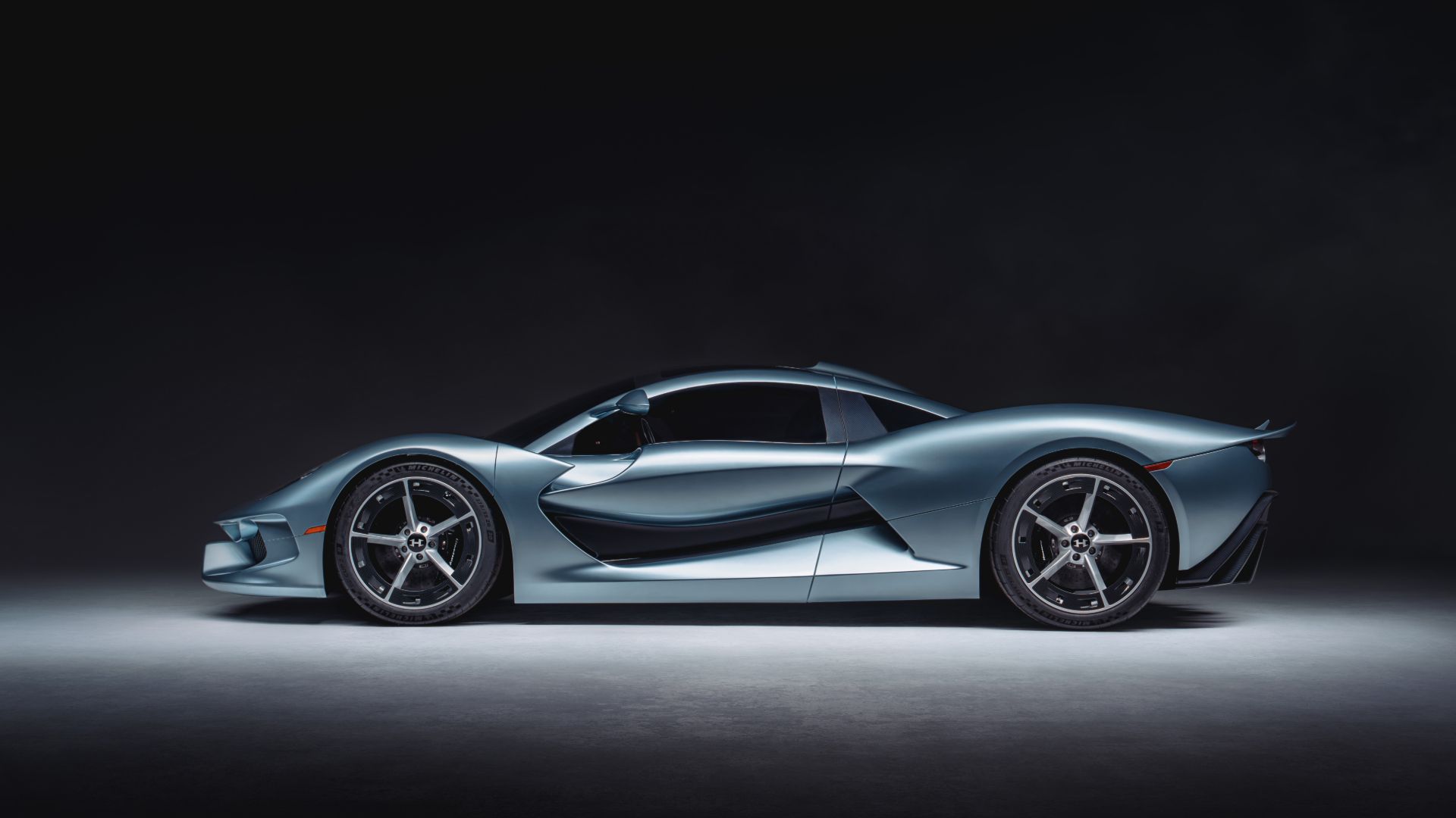 Hennessey Blackbird Is The Anti-Venom Hypercar With A Real 6-Speed