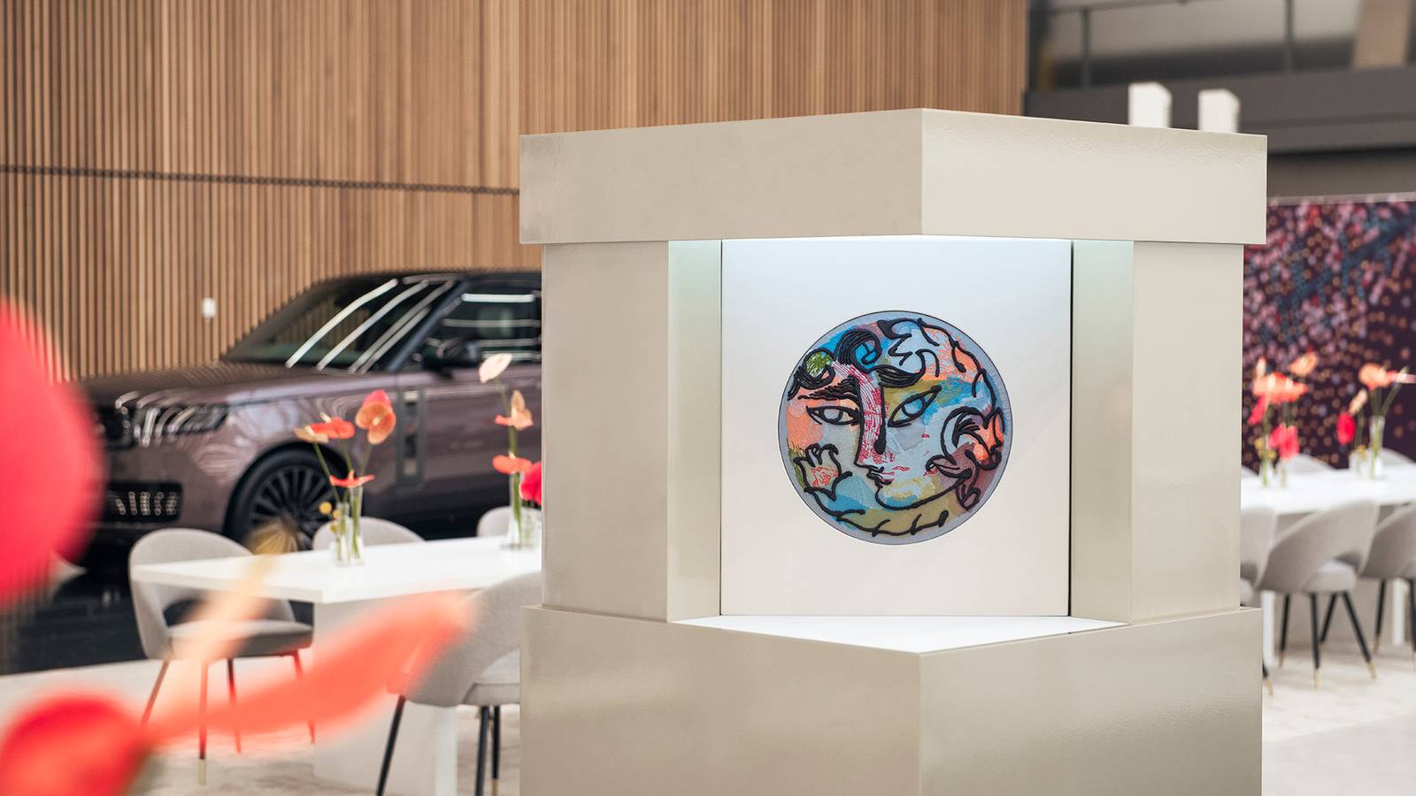 Range Rover organizza eventi esclusivi e introduce tecnologie innovative per migliorare l'esperienza del cliente