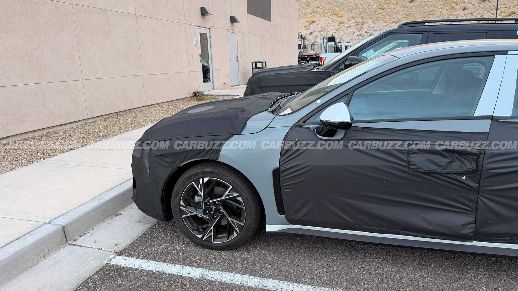 Kia k5 hybrid spy (7)