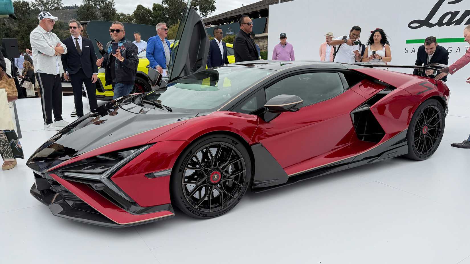 Revuelto SV Is The Most Powerful Lamborghini Ever Still No Match For ZR1X revuelto-sv-is-the-most-powerful-lamborghini-ever-still-no-match-for-zr1x