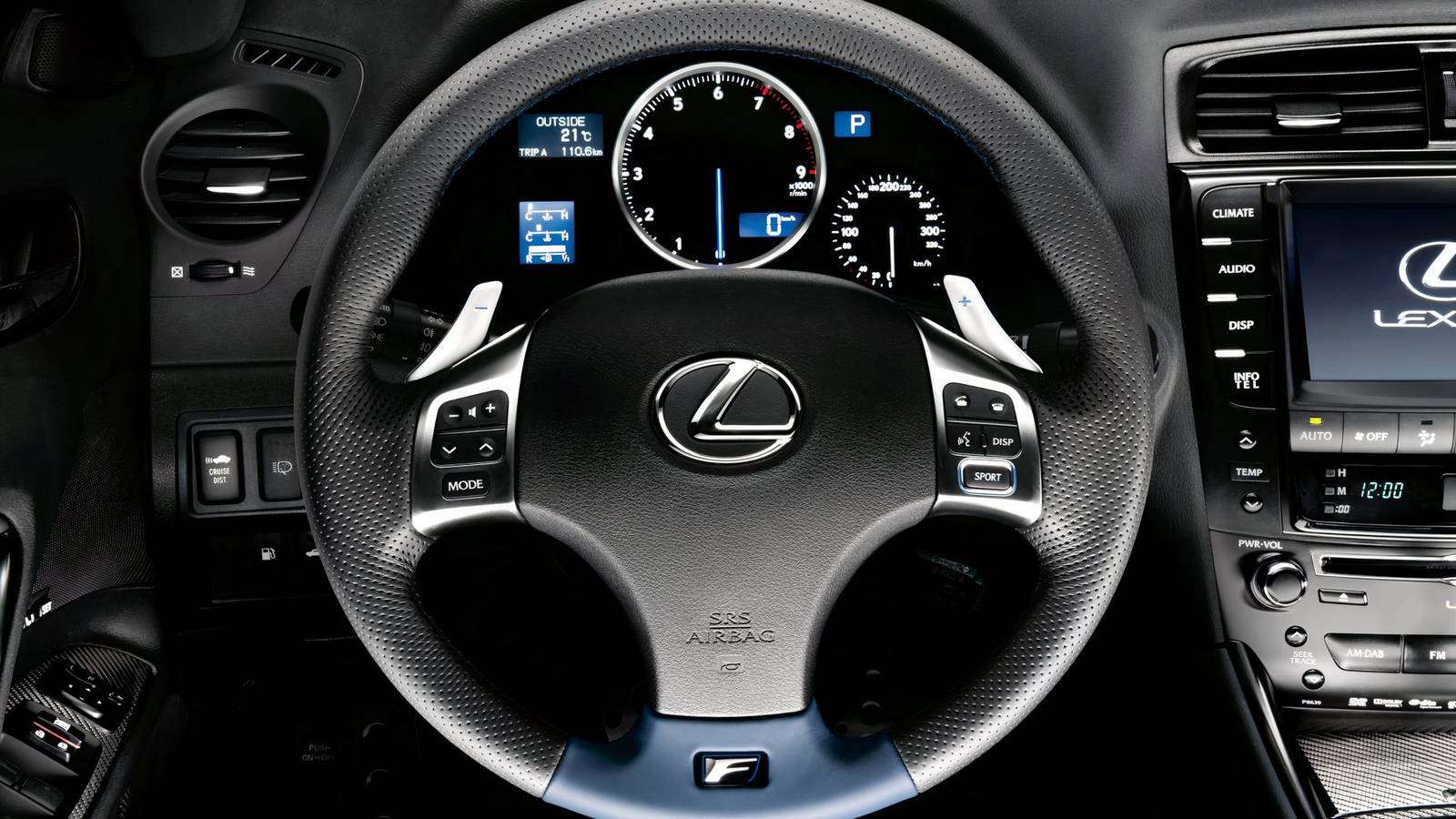 Un'auto di lusso con motore V8, un'auto di collezionismo, un'auto di performance, un'auto di lusso, un'auto di interesse per gli appassionati