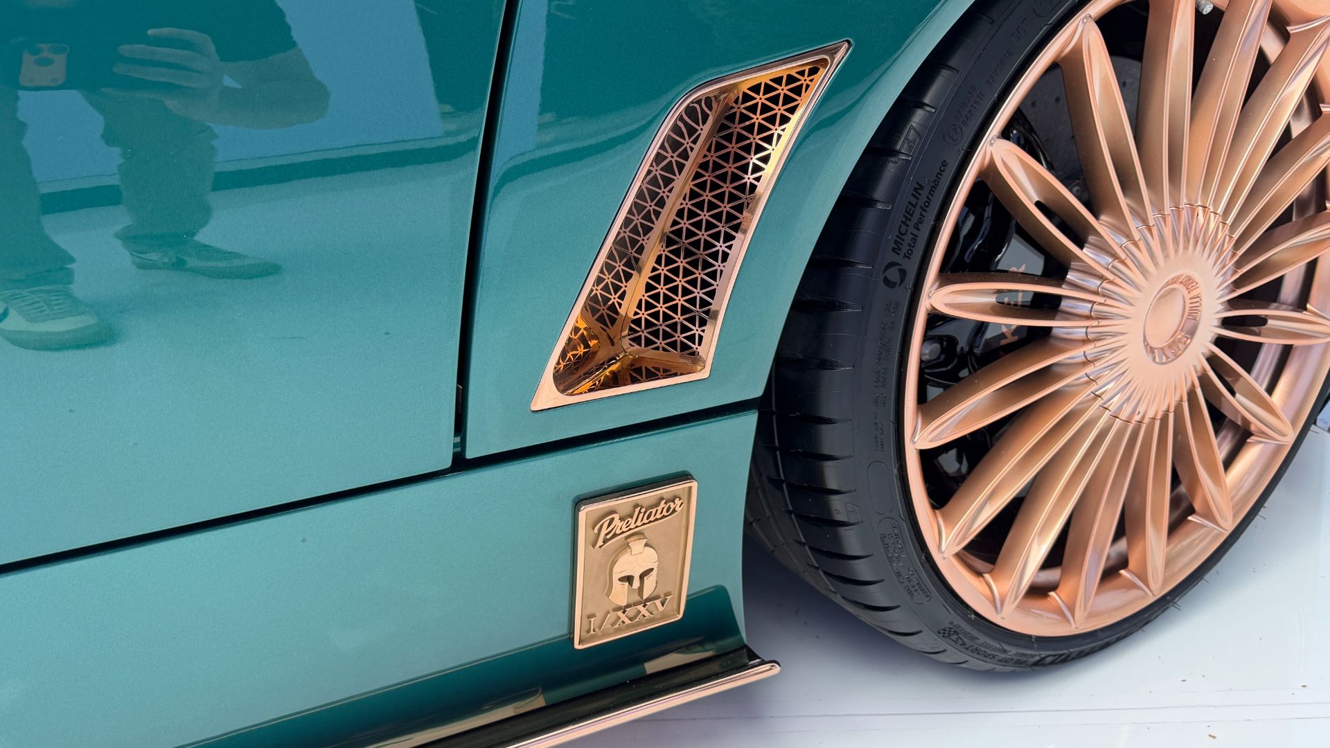 The Company That Built The First 6-Cylinder Car Has A New Manual
