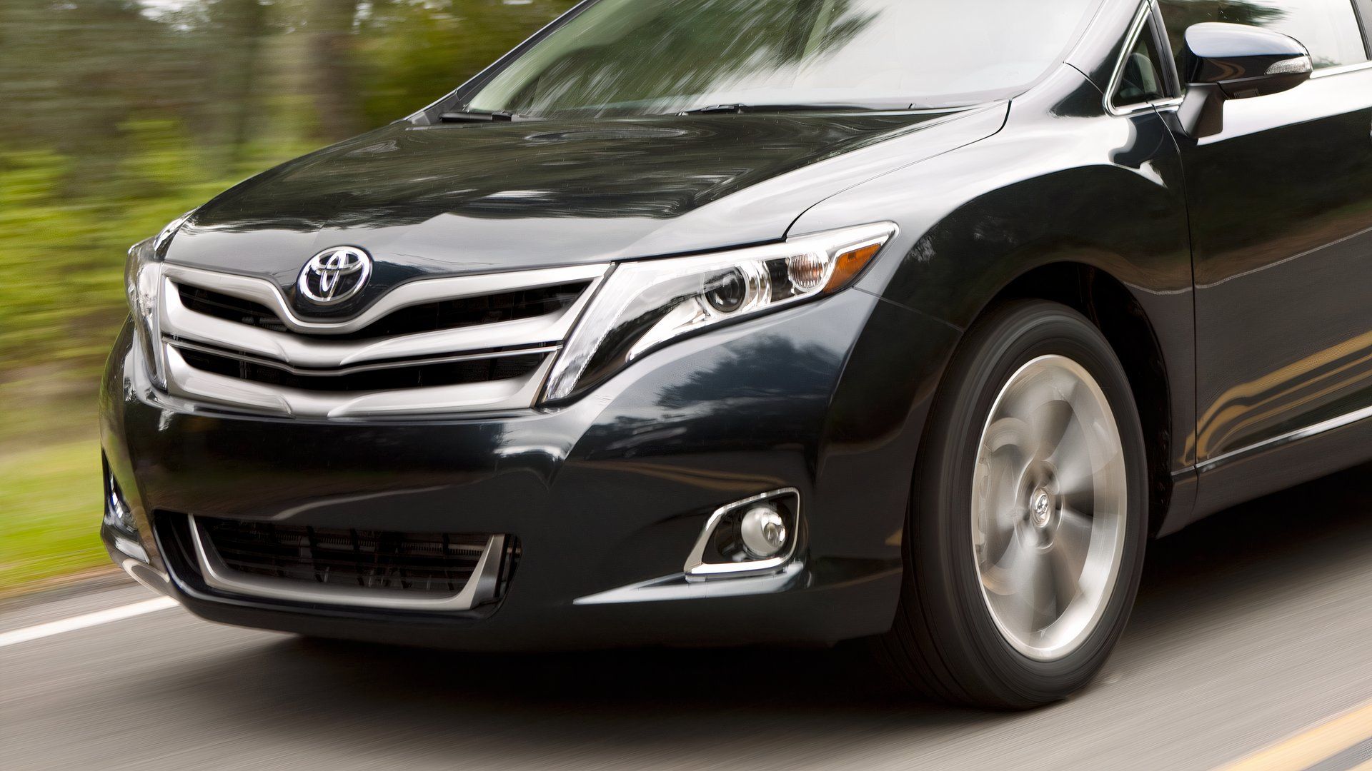 Pierwszy wagon-SUV Toyoty prowadzi się jak luksusowy sedana Lexusa, a kosztuje tylko 10 000 dolarów