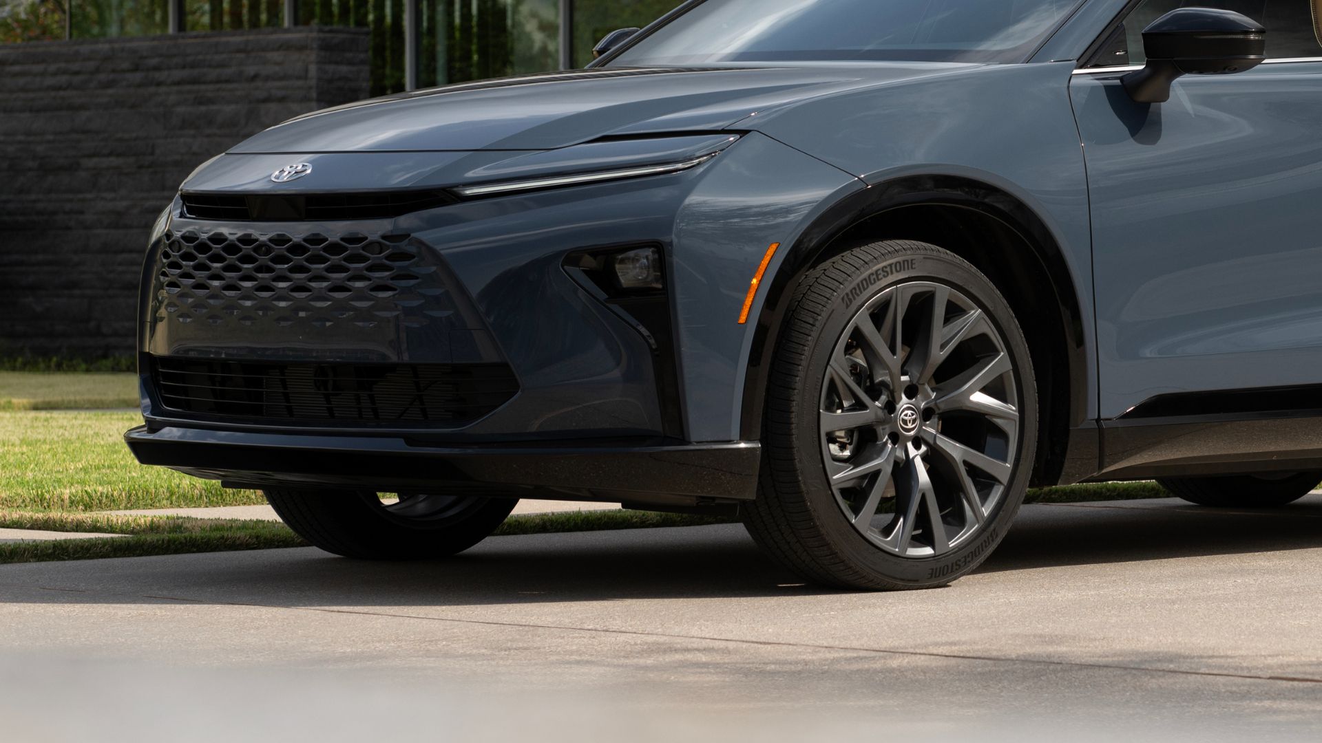 Niezawodne luksusowe SUV-y Toyoty: modele, które udowadniają, że nie potrzebujesz Lexusa