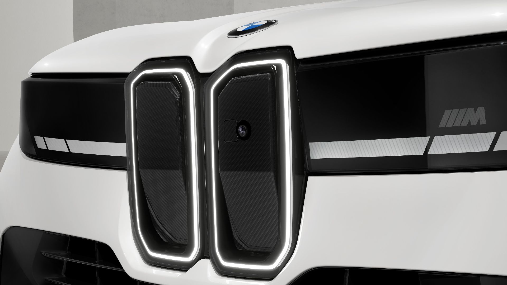 New X5 Gets Some BMW M Love, But It's No AMG Killer