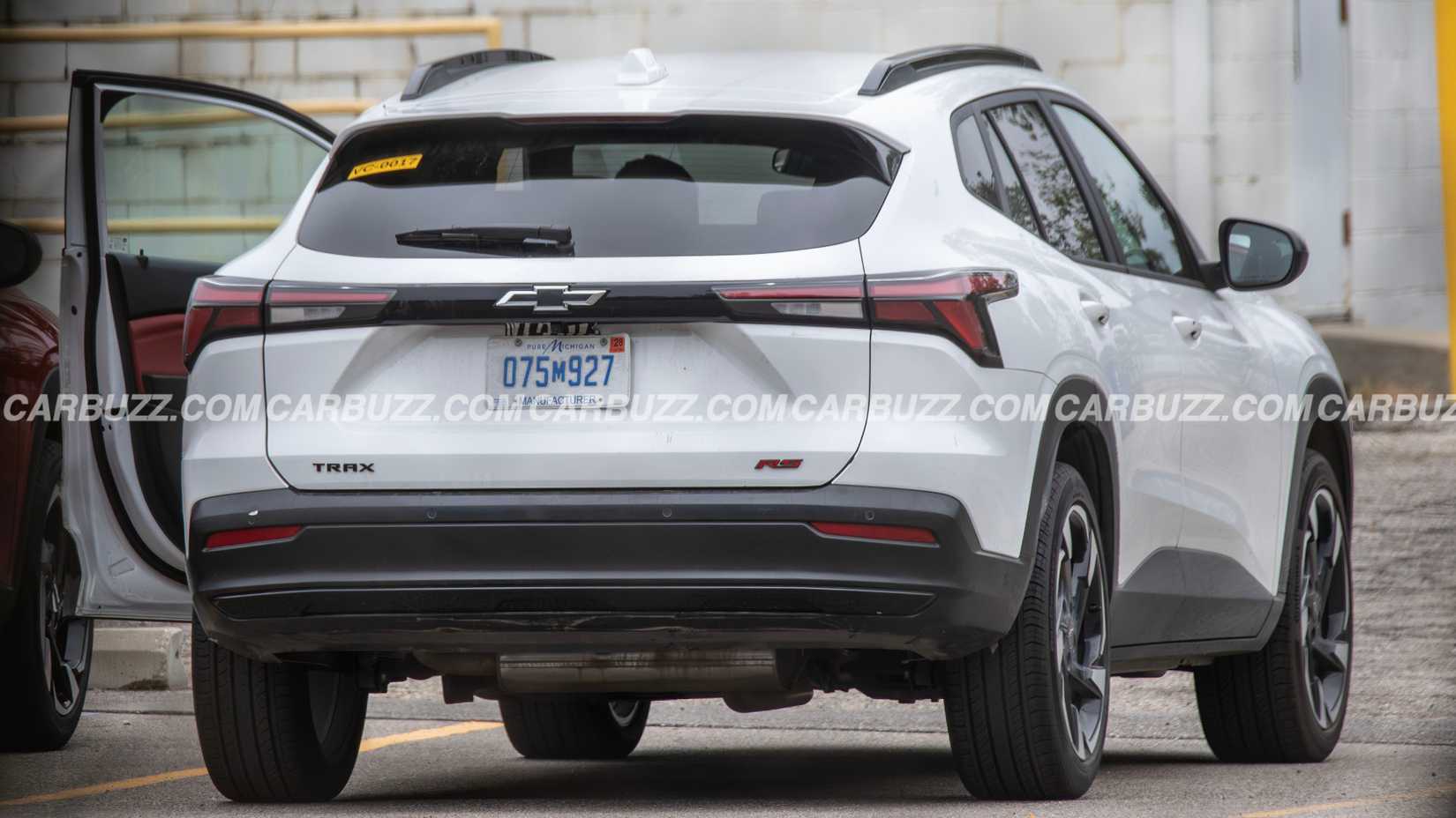 2027-chevrolet-trax-spy-photo-05