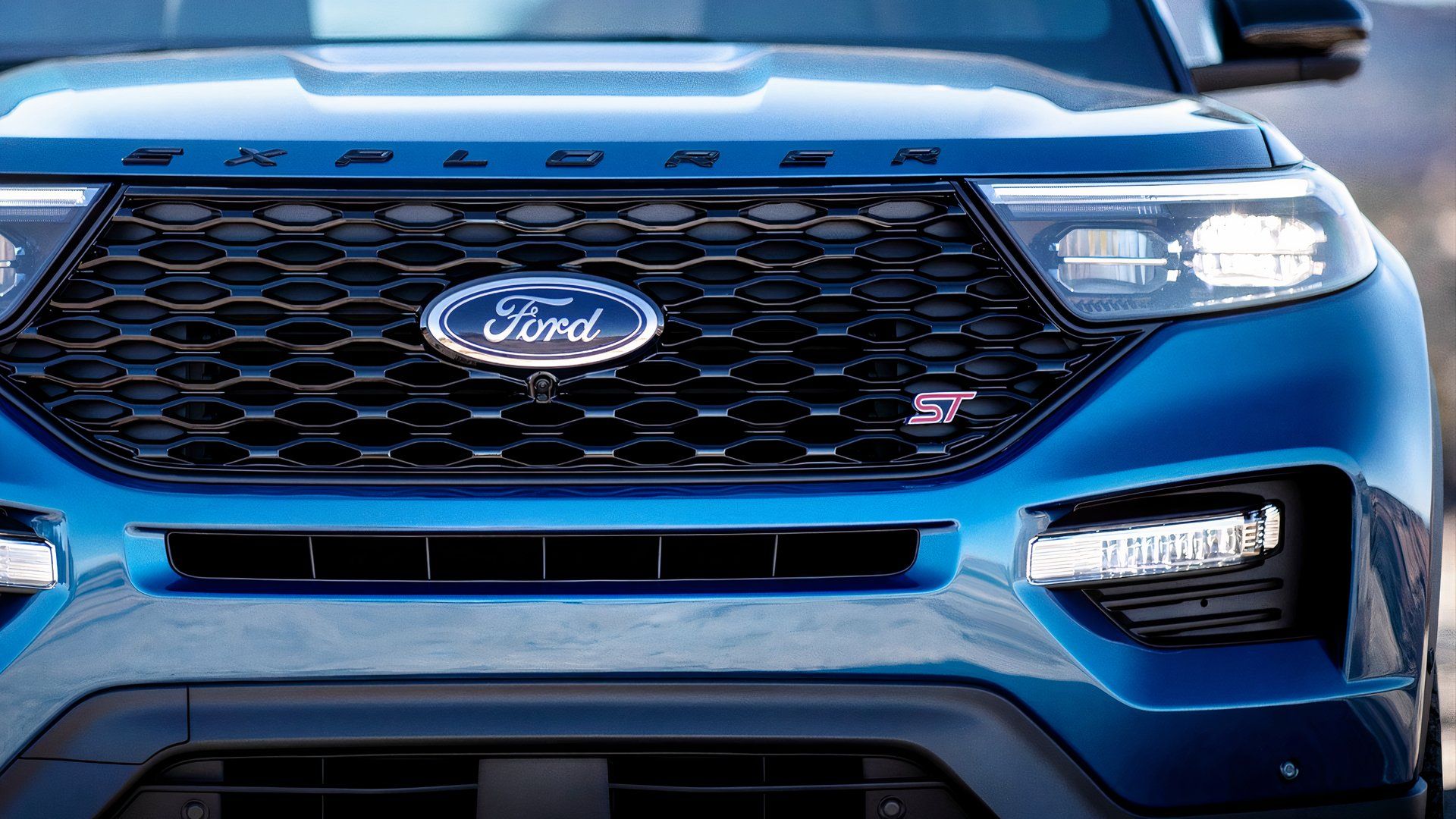 Ford Explorer ST o mocy 400 KM stracił połowę wartości i jest teraz tańszy niż bazowy Bronco Sport