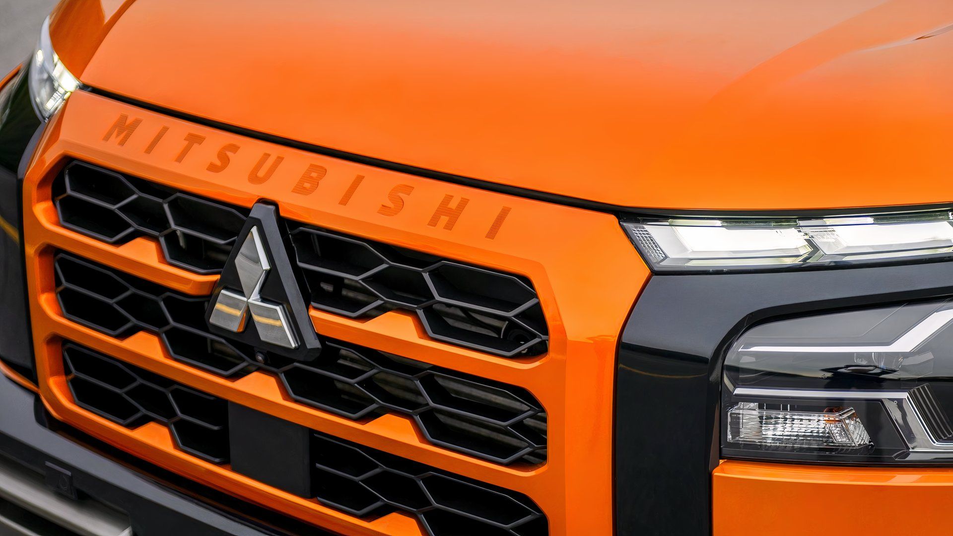 Mitsubishi wraca do segmentu pickupów średniej wielkości, a Toyota Tacoma ma powody do niepokoju