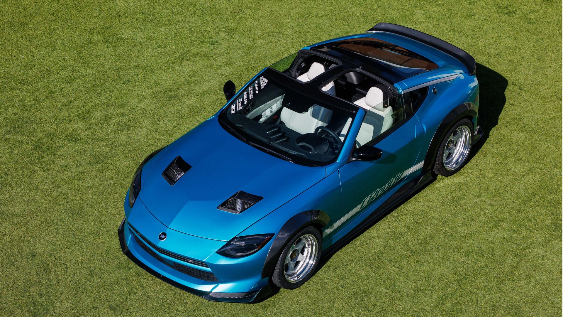 Nowy sportowy T-top? Nissan słucha