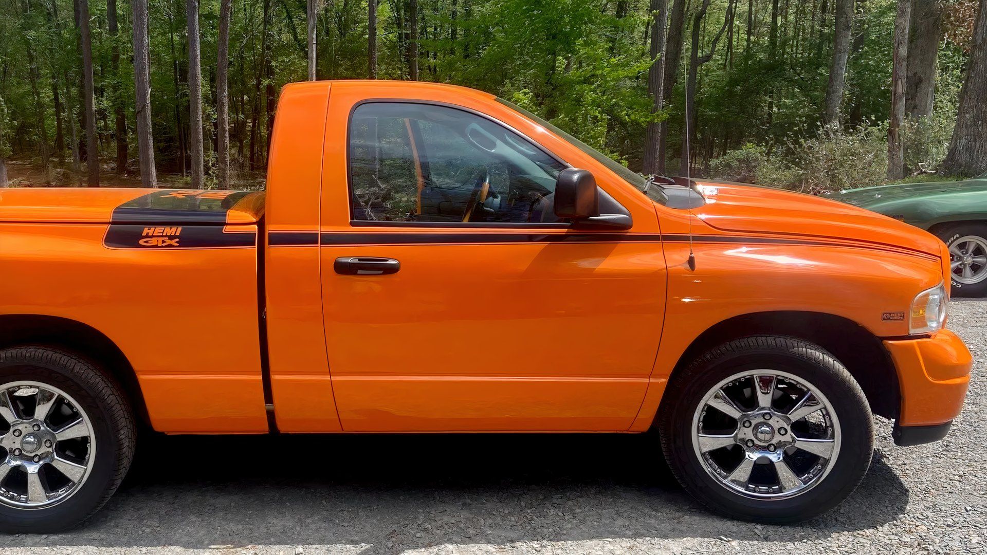 Dodge zbudował ultra-rzadkiego muscle trucka w hołdzie dla Plymoutha i wycofał go po zaledwie roku