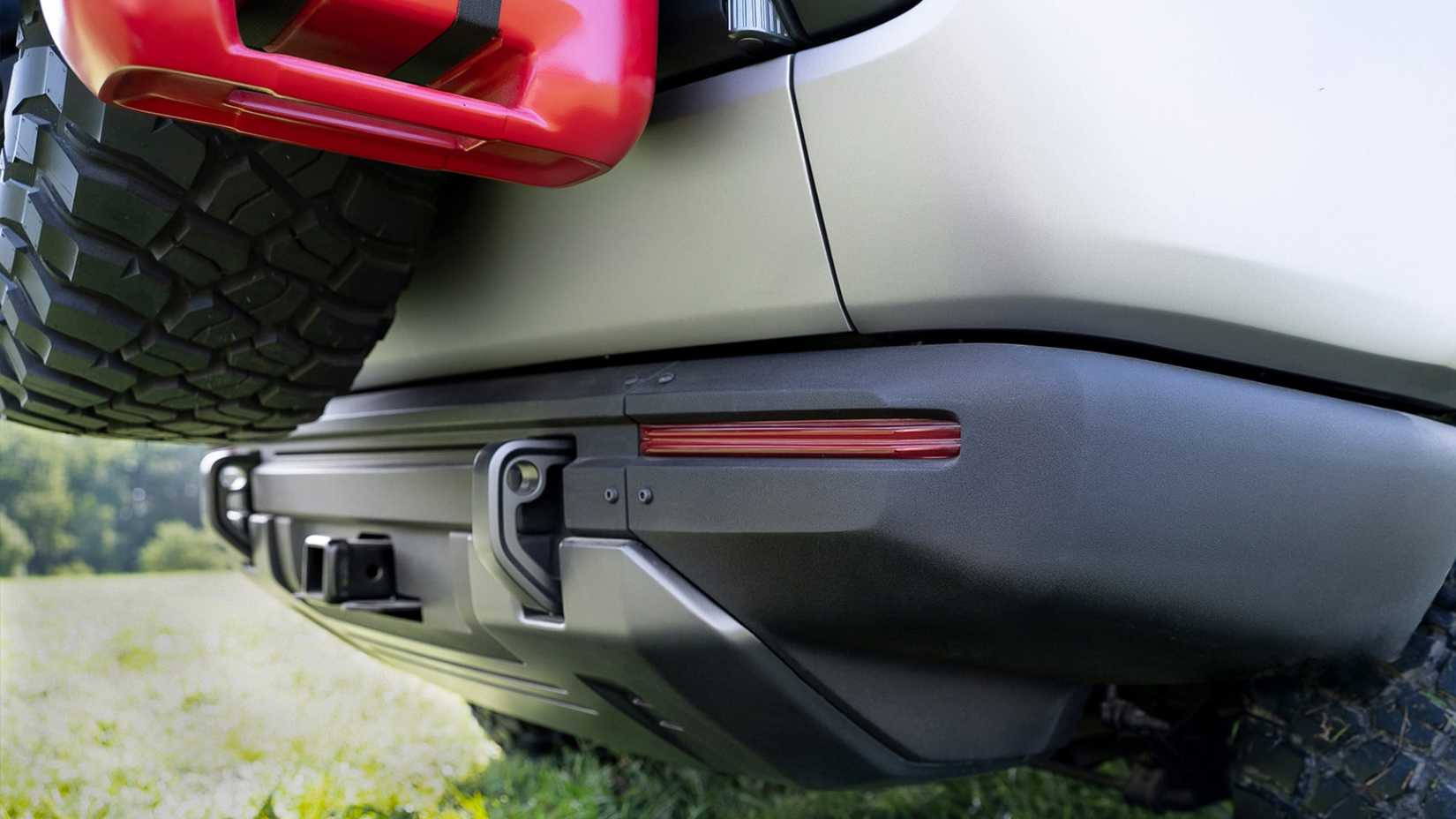 scout-motors-trail-ready-traveler-suv-concept-2026-rear-closeup
