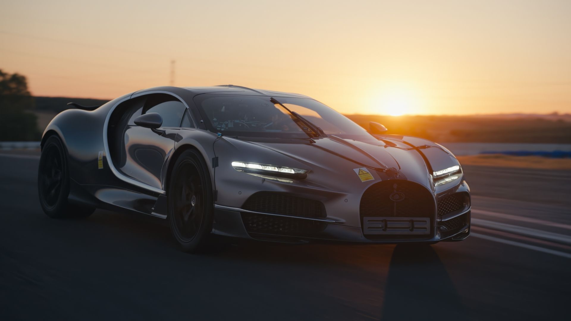 Bugatti Tourbillon z silnikiem V16 nie boi się ani upałów, ani mrozów