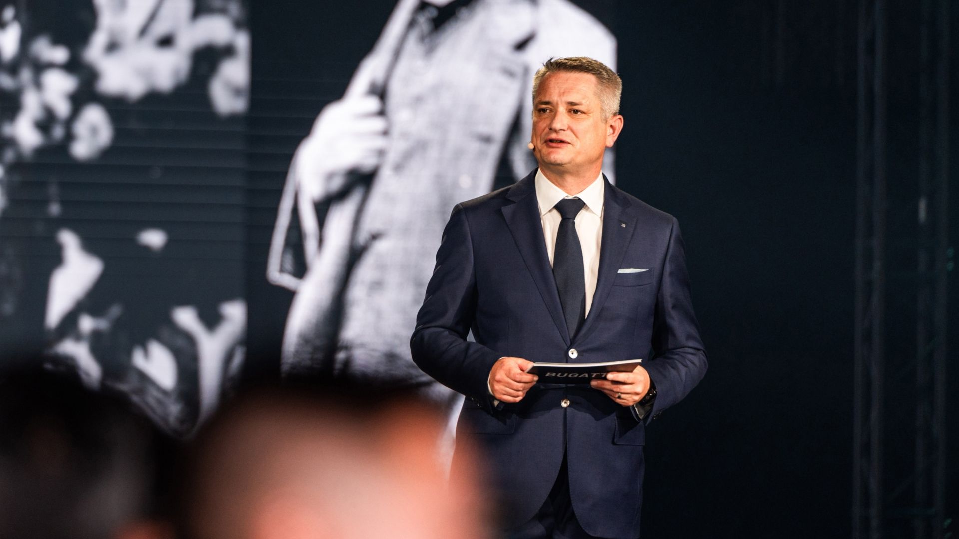 Koniec pewnej ery w Bugatti: człowiek odpowiedzialny za jakość odchodzi po 24 latach
