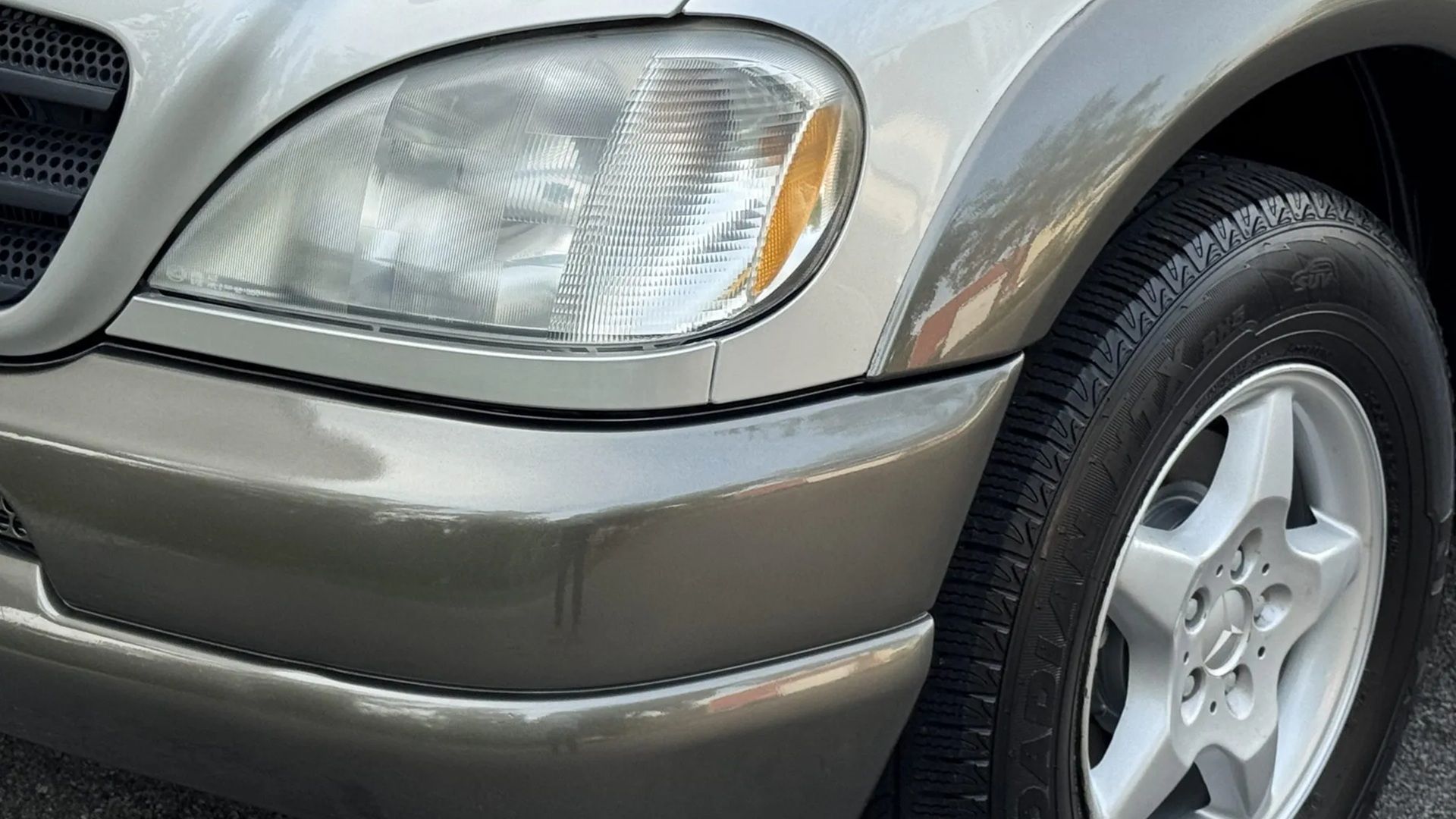 Pierwszy luksusowy SUV ma zaledwie 30 lat i wcale nie jest nim Wagoneer ani Range Rover