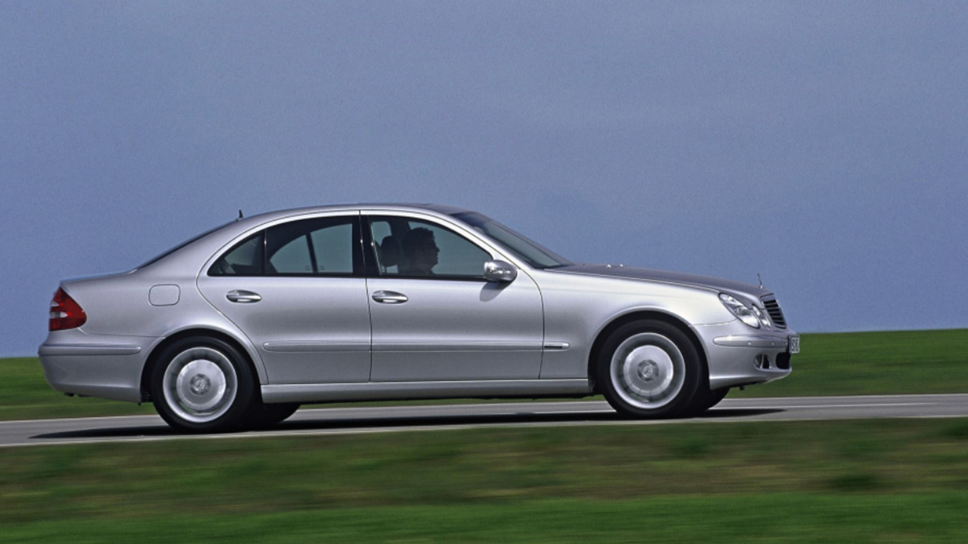 SUVs, Luxury Sedans, Even Airplanes – This Mercedes Diesel V8 Powered ...
