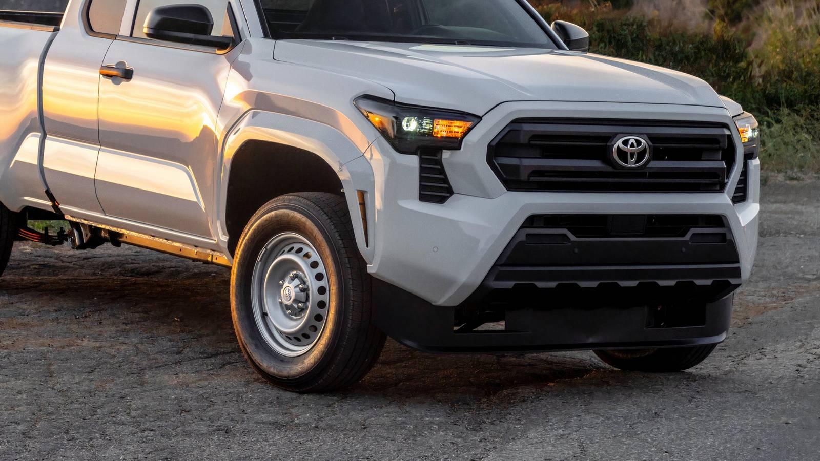 The 2-Door Pickup Truck Isn't Dead Yet: Here's What You Can Still Buy