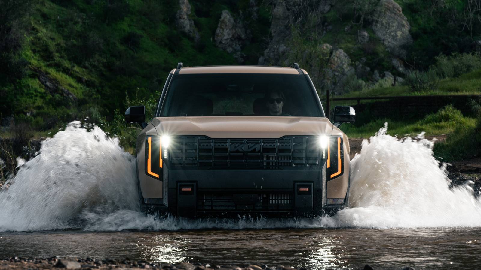 2027 Kia Telluride Hybrid: Why The Electrified 3-Row SUV Is Worth The Higher Price