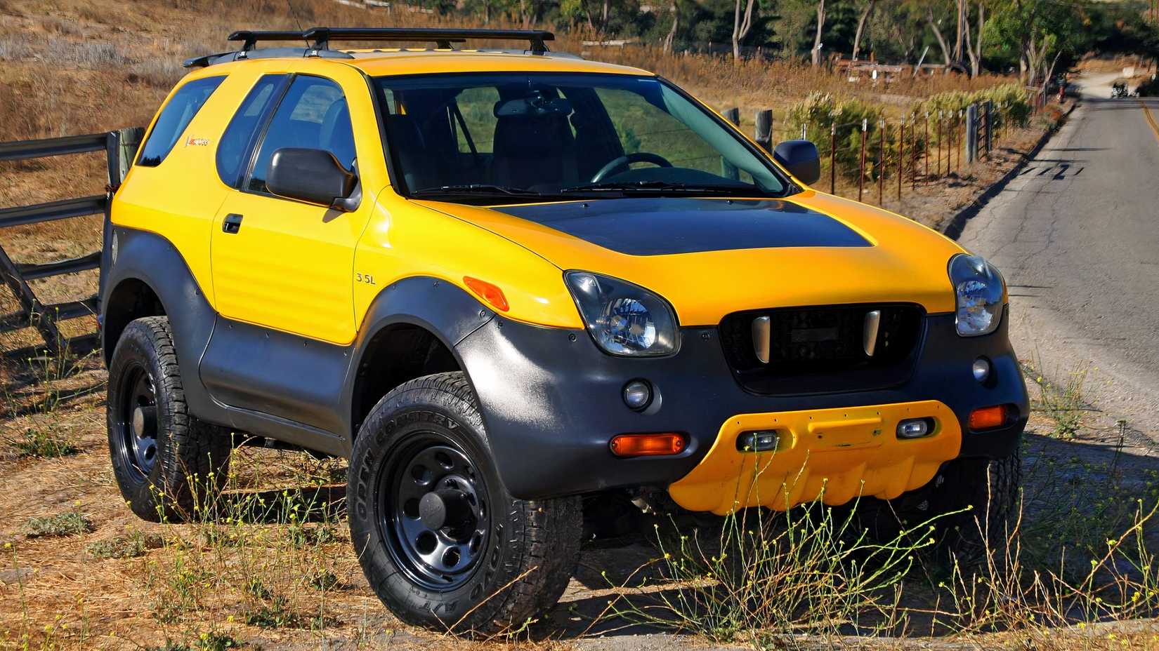 Isuzu Built A Sci-Fi Moon Buggy For The Street, And Nobody Knew What To ...