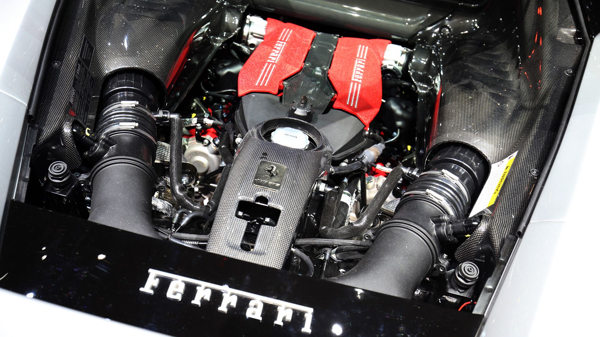 Ferrari właśnie wyprodukowało turbosprężarki jeszcze bardziej złożone niż kiedykolwiek