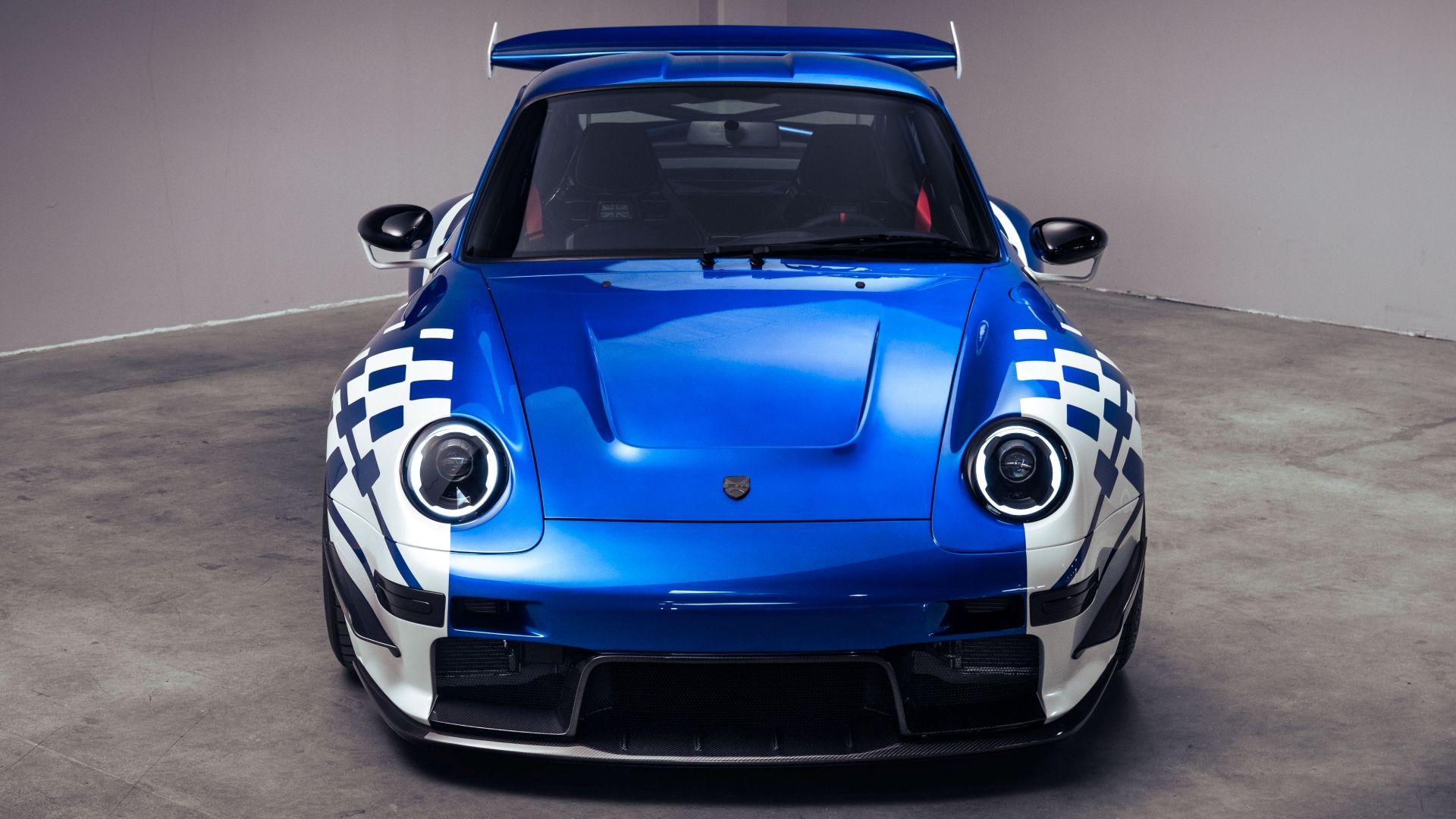 Porsche 911 Brundle Edition by Gunther Werks
