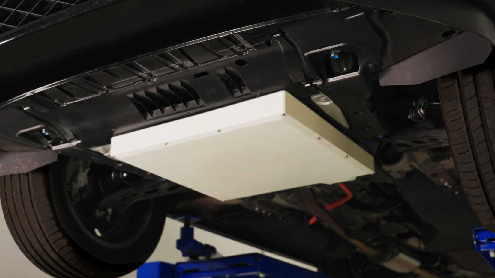 Honda's Wireless Highway Charging Could Make Big Batteries Obsolete