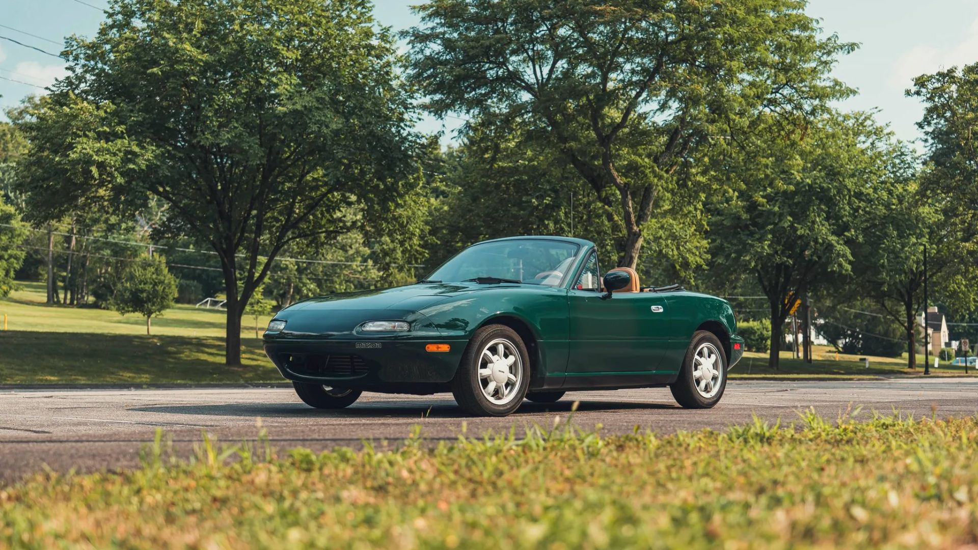 For Sale: A Rare Mazda MX-5 Finished In The Internet's Favourite Color ...