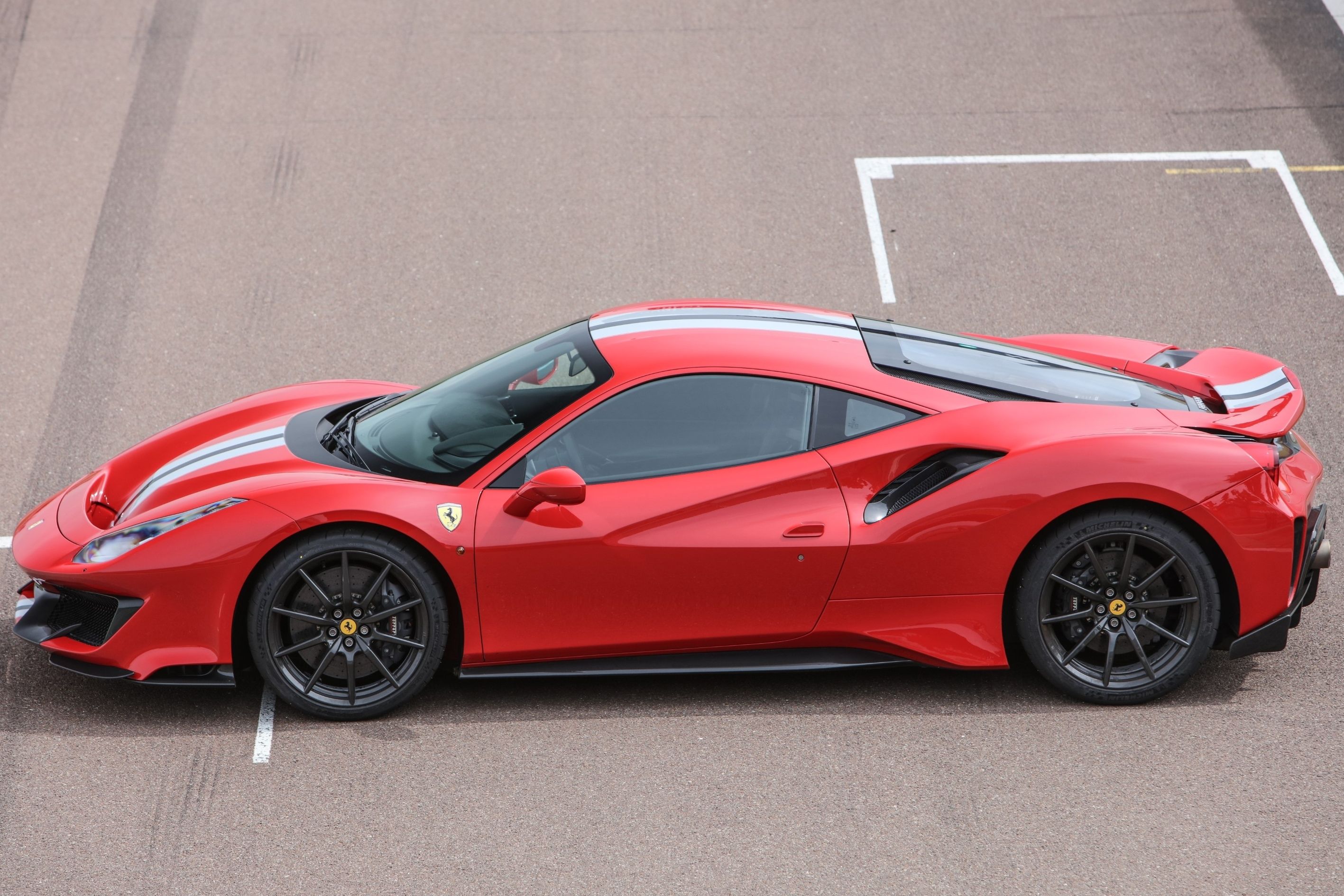 Ferrari Launch Control Can't Beat A Professional Driver's Reactions