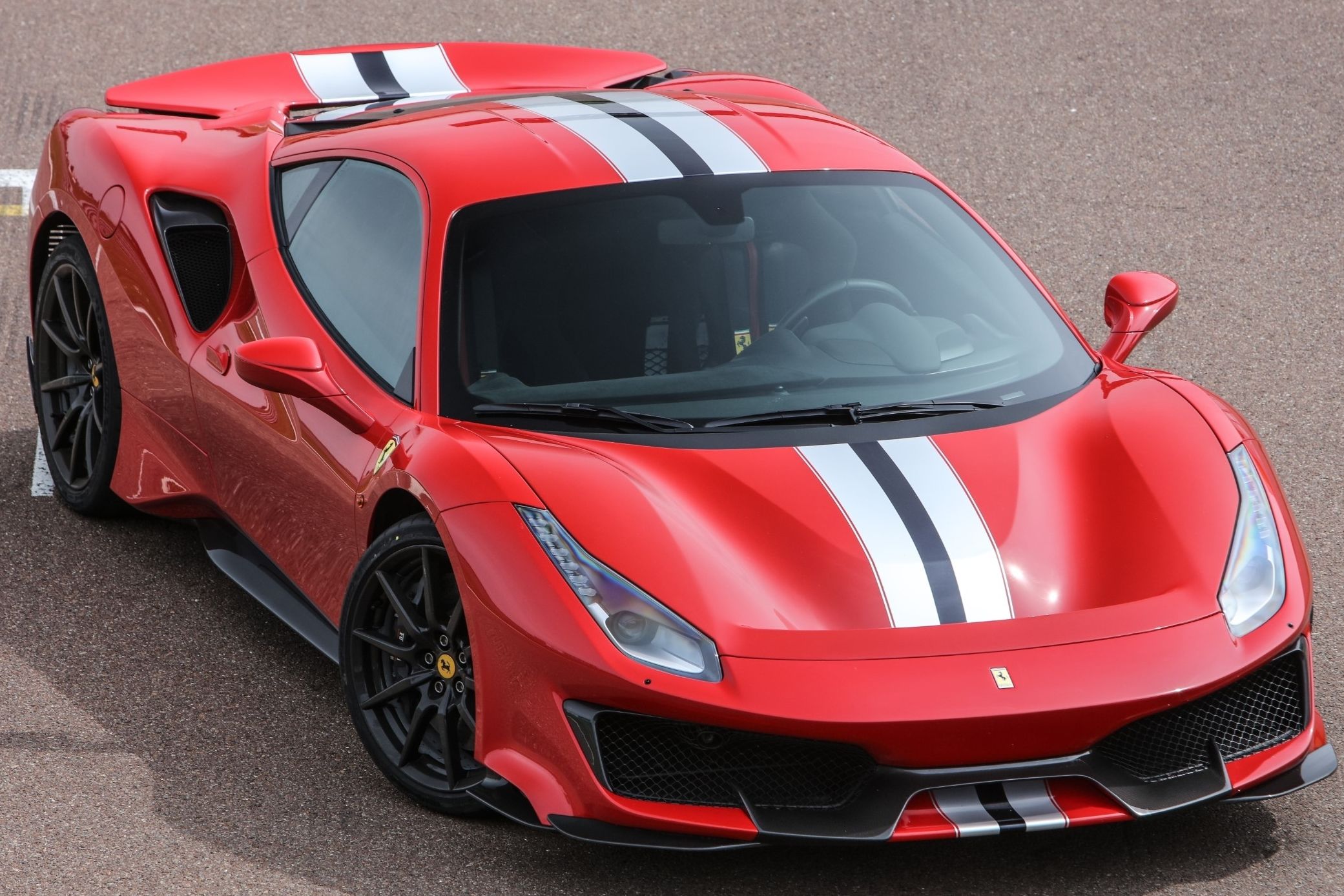 Ferrari Launch Control Can't Beat A Professional Driver's Reactions