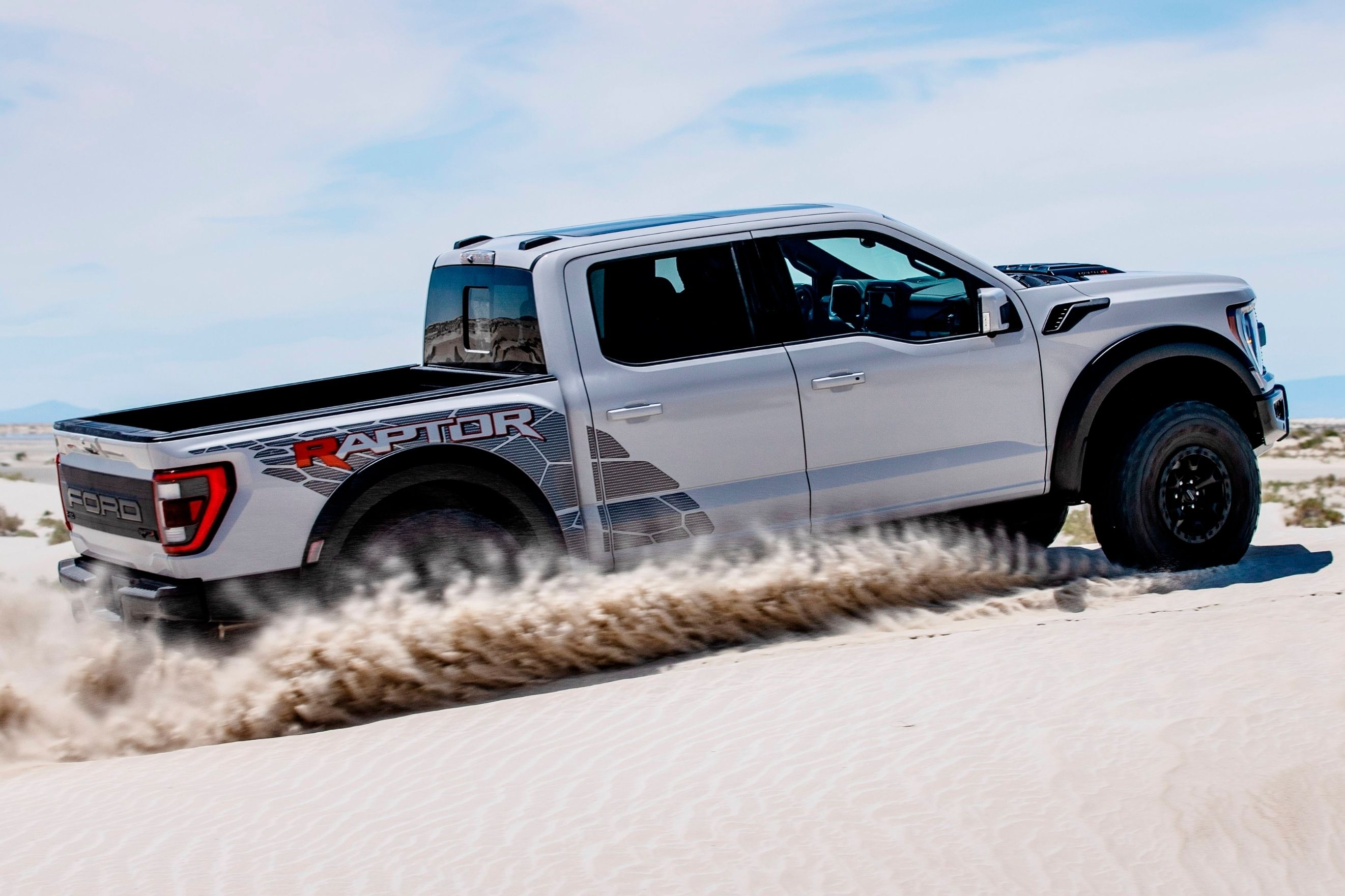 Ford F-150 Raptor R Vs. F-150 Raptor: What's The Difference?