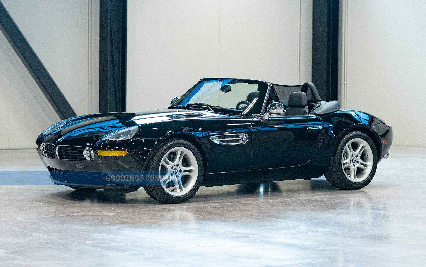 マイスト　BMW Z8 BMW Z8 Diecast Car Model 1/24 Black Die Cast Car Model by