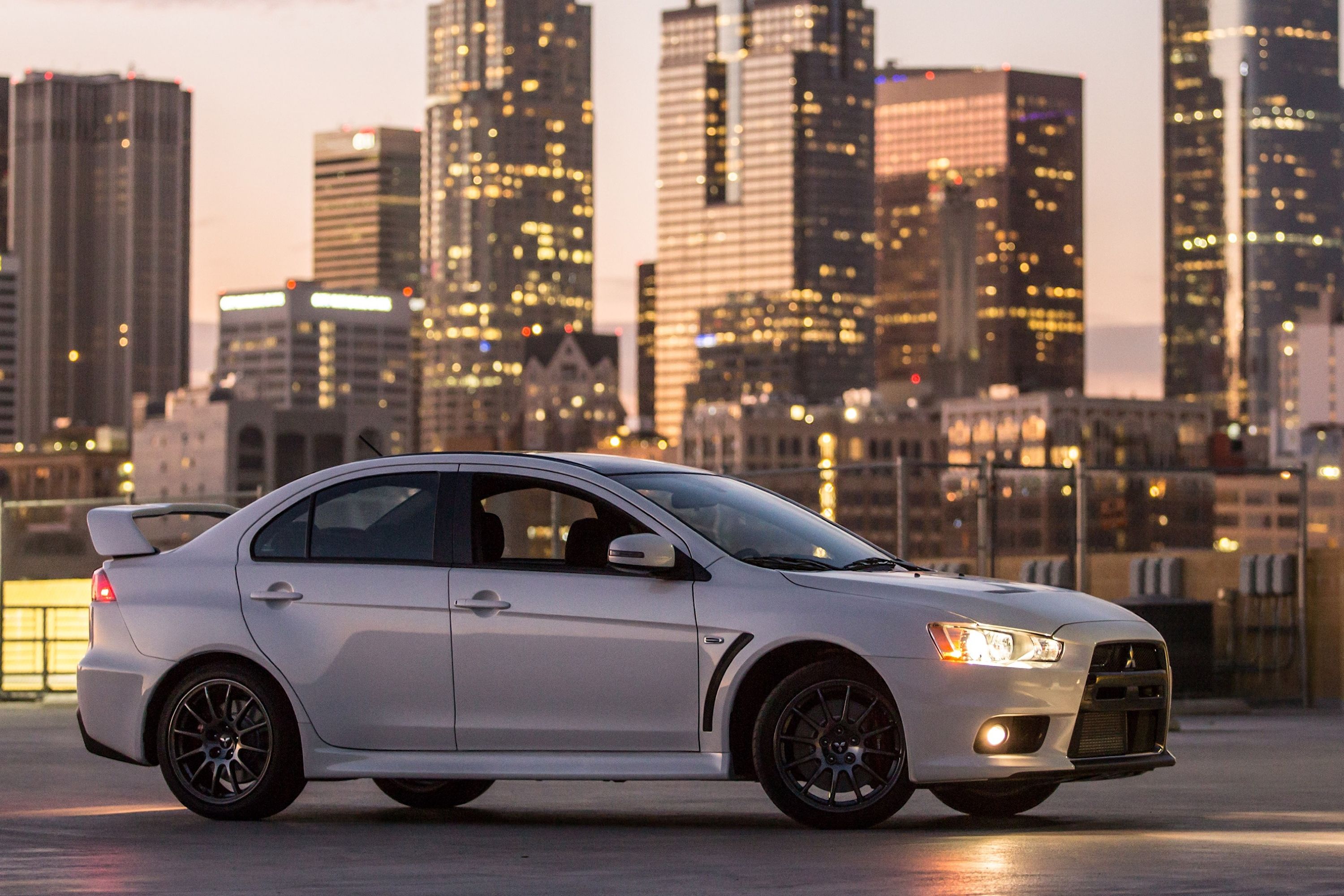 2015 Mitsubishi Lancer Evolution Exterior Photos