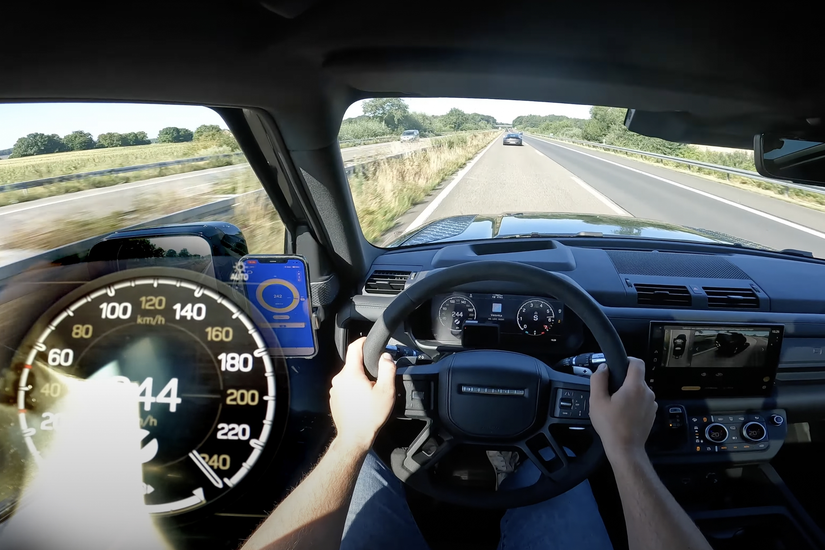 Watch The Land Rover Defender V8 Hit Over 150 MPH