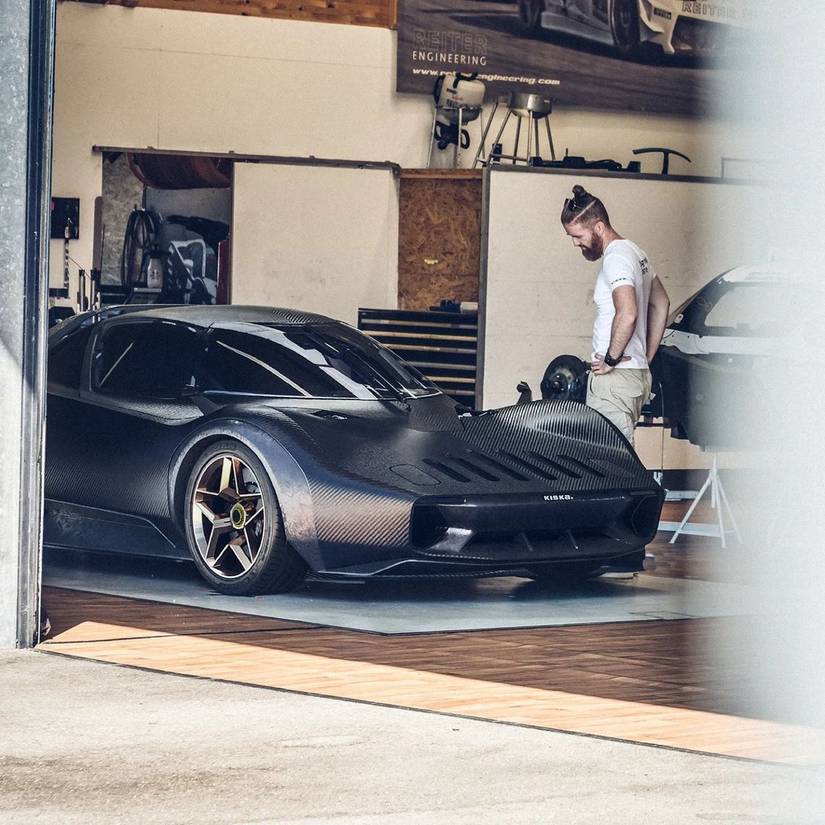 RS3-Powered Carbon Fiber Racer Will Pay Tribute To A Rally Legend