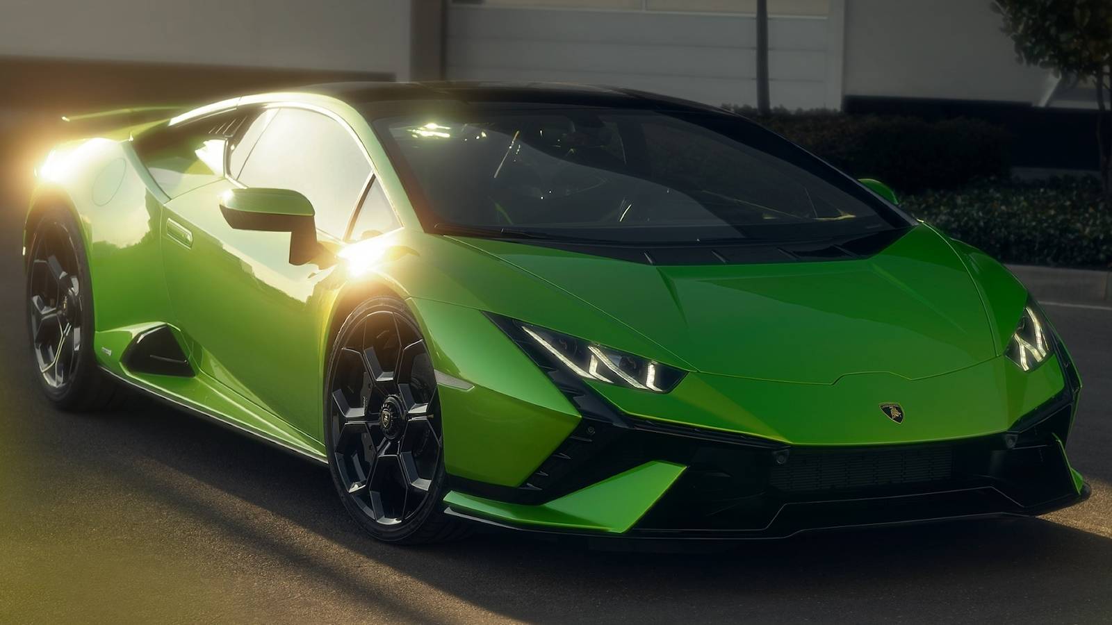 Americans Are Buying More Expensive Cars Than Ever Before