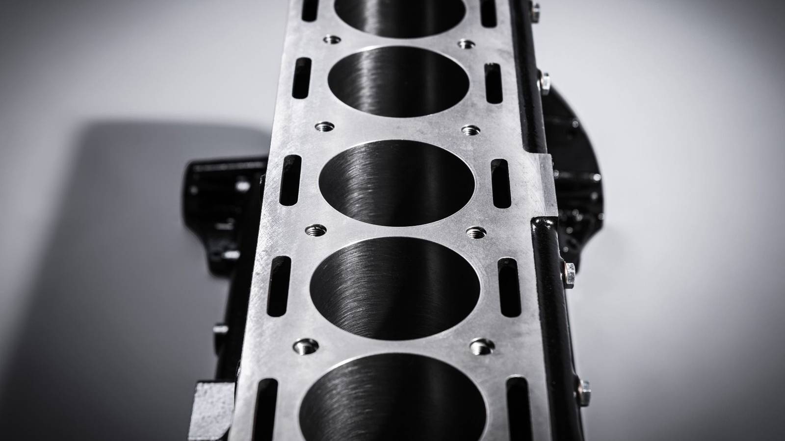 This Is What An Inline-11 Engine Sounds Like