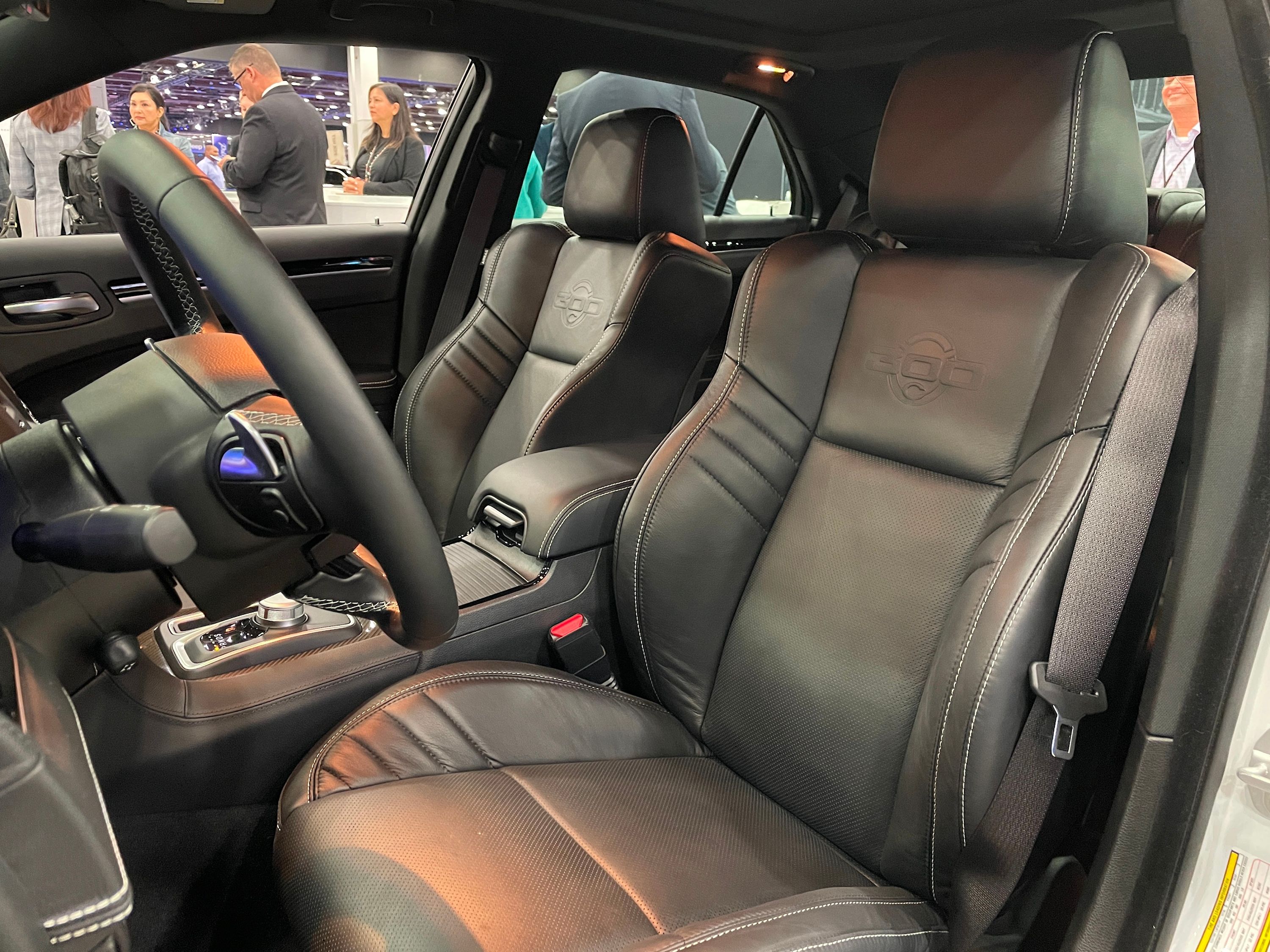 Chrysler 300C Is A Limited Edition Farewell With 485-HP 6.4-Liter V8