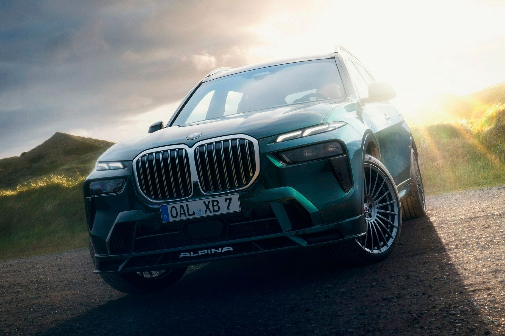 2023 BMW Alpina XB7 Review CarBuzz