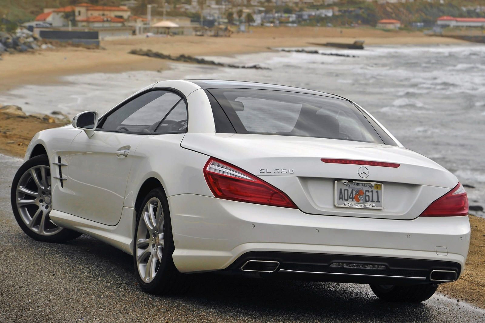 The R231 Mercedes-Benz SL Is An Ugly But Awesome Bargain