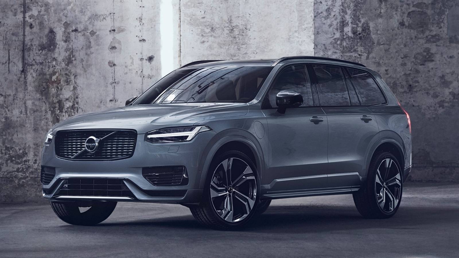 New Electric Volvo EX90 Will Debut World-First Interior Safety Tech