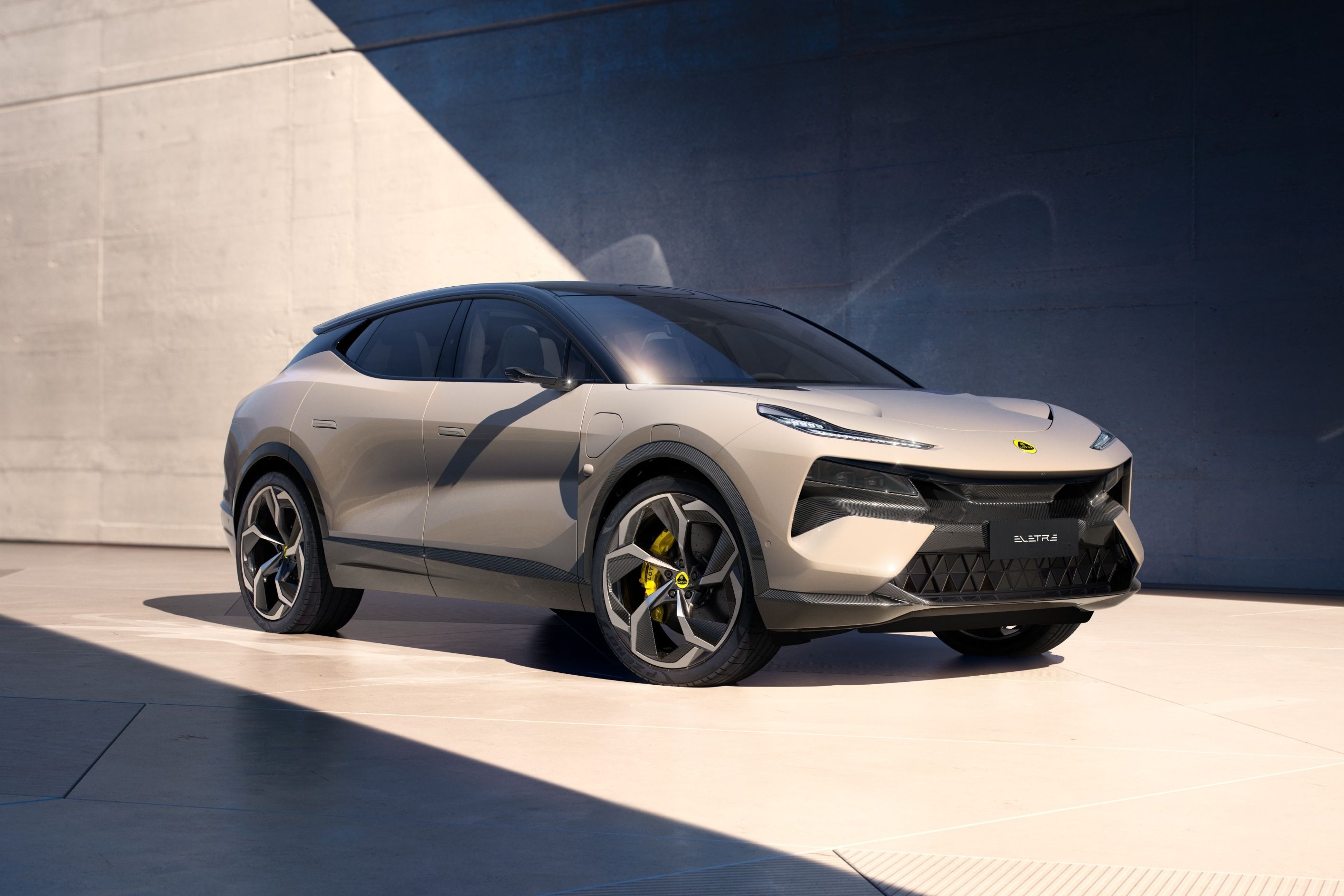 2023 Lotus Eletre Base