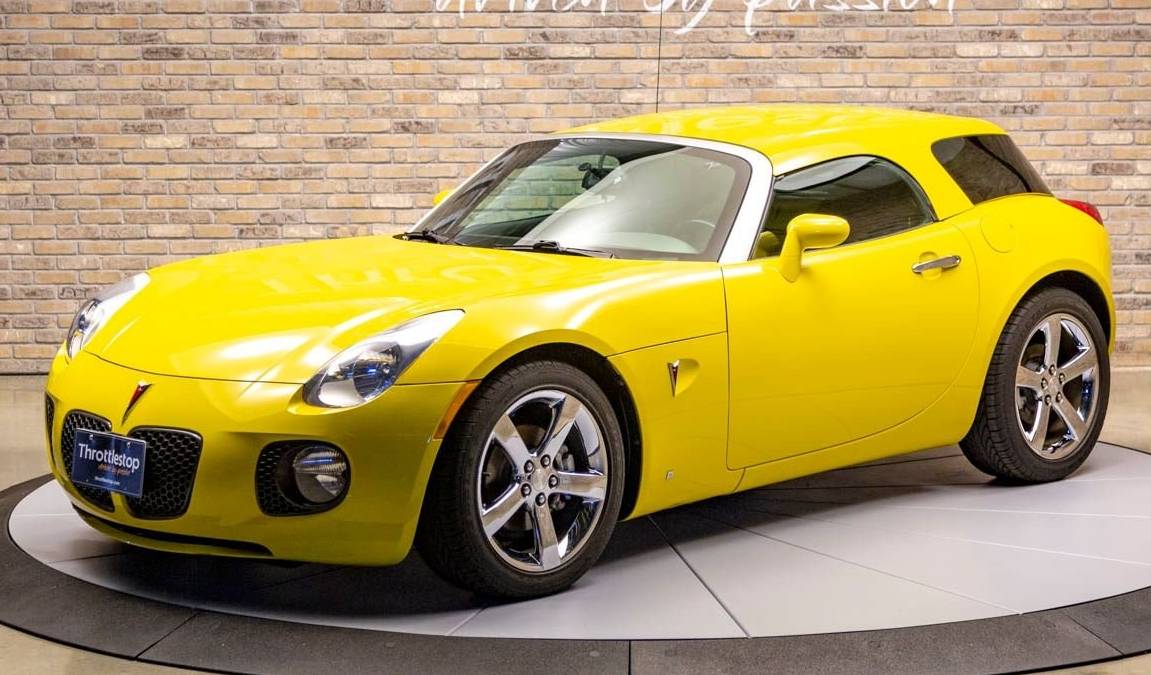 Rare 2007 Pontiac Solstice GXP Nomad Hardtop Is A True Unicorn Find