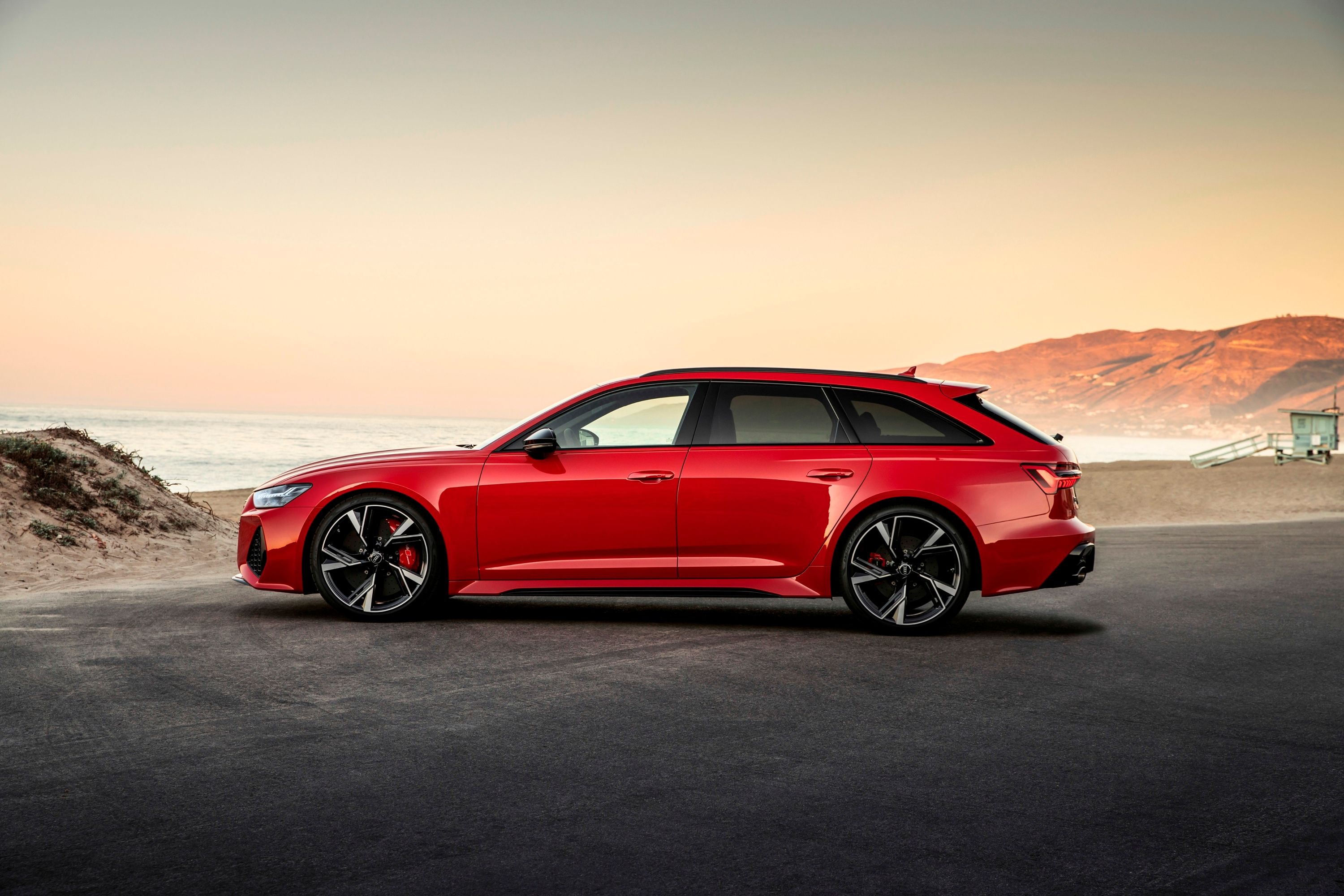 2025 Audi RS6 Avant Pricing, Photos & Specs