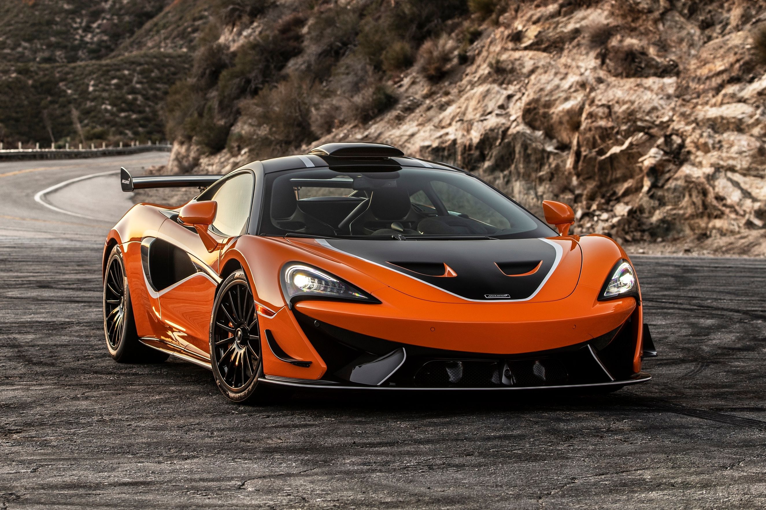 洋書 MCLAREN RACING SPORTS CARS McLaren's 620R is a $325,000, Road-Legal GT4 Race Car – GTPlanet