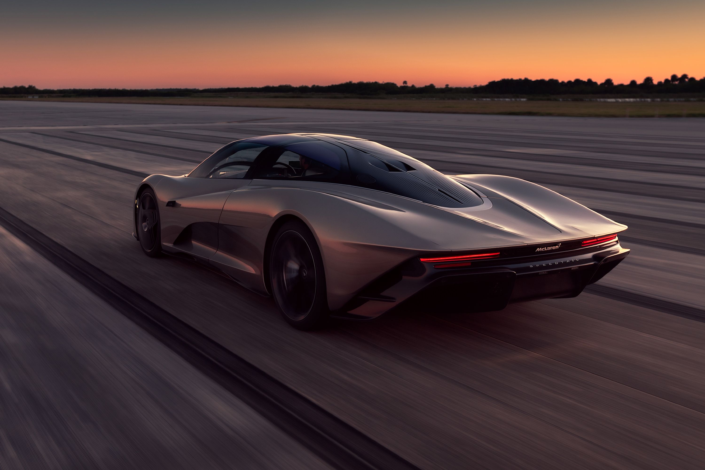 McLaren Speedtail Exterior Photos