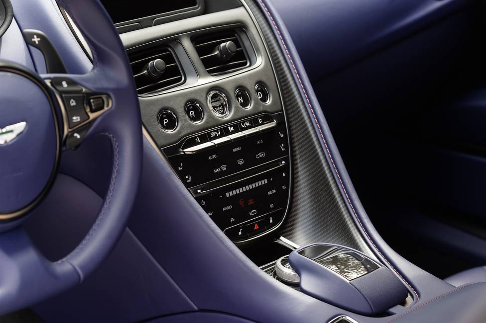 2018 Aston Martin DB11 Coupe Interior Photos